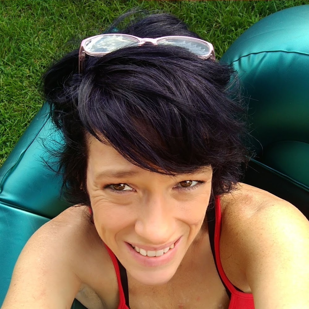Meet your Posher, Jennifer